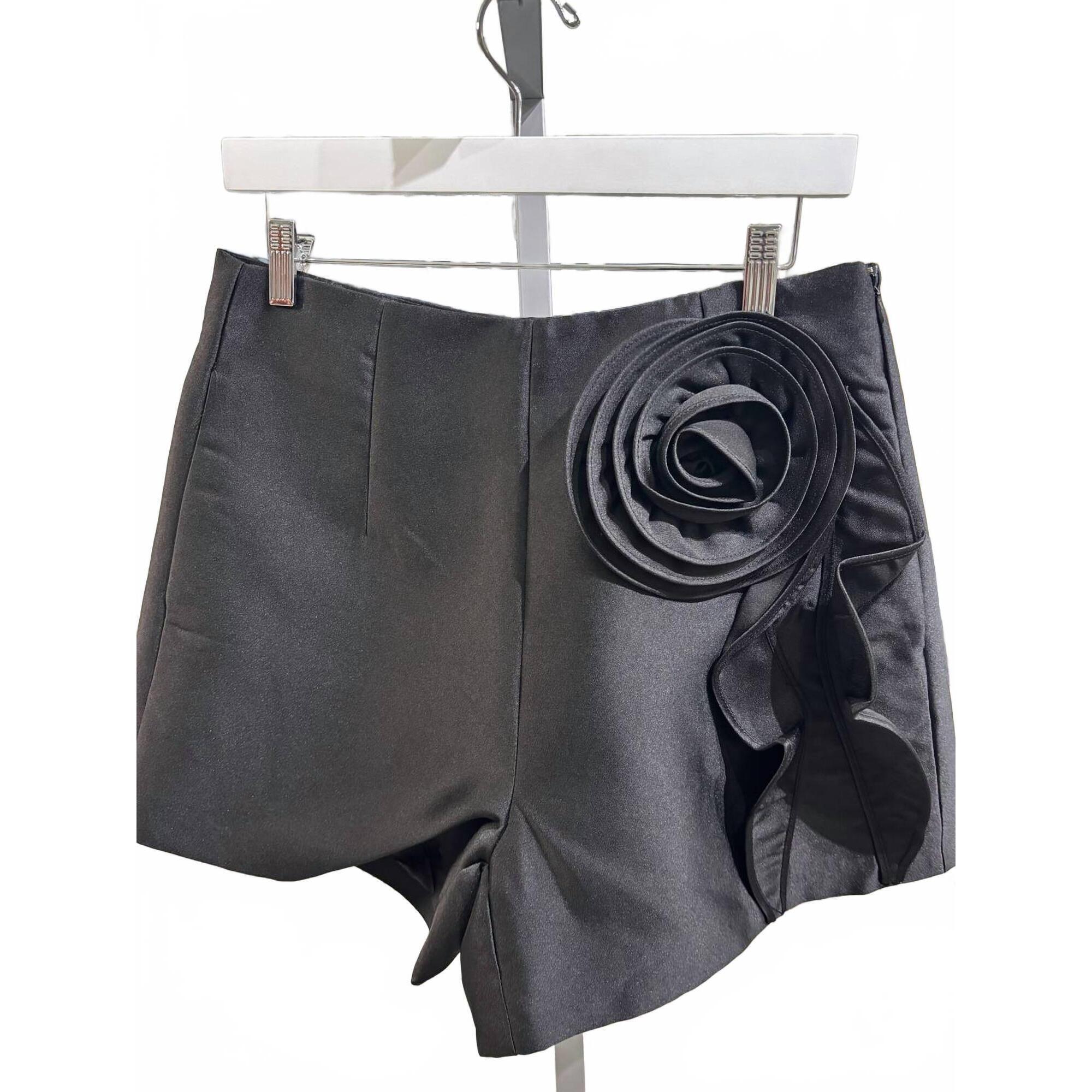 New Ina Fashion Women's High Waist 3d Flower Shorts In Black